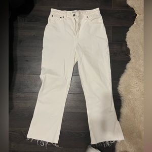 Abercrombie Ultra High Rise Kick Flair *Curve love* White denim jeans!